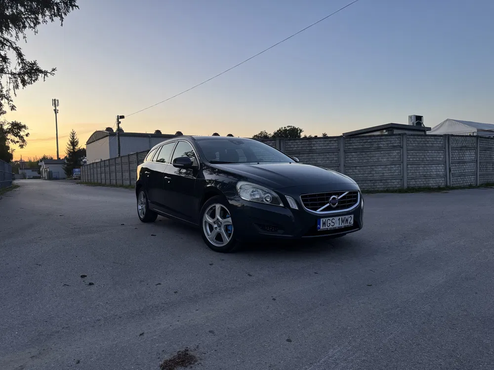 Zdjęcie: 2011 Volvo V60