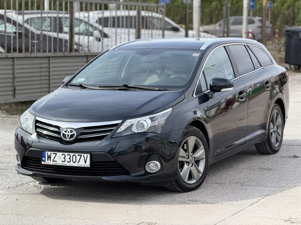 Zdjęcie: 2014 Toyota Avensis