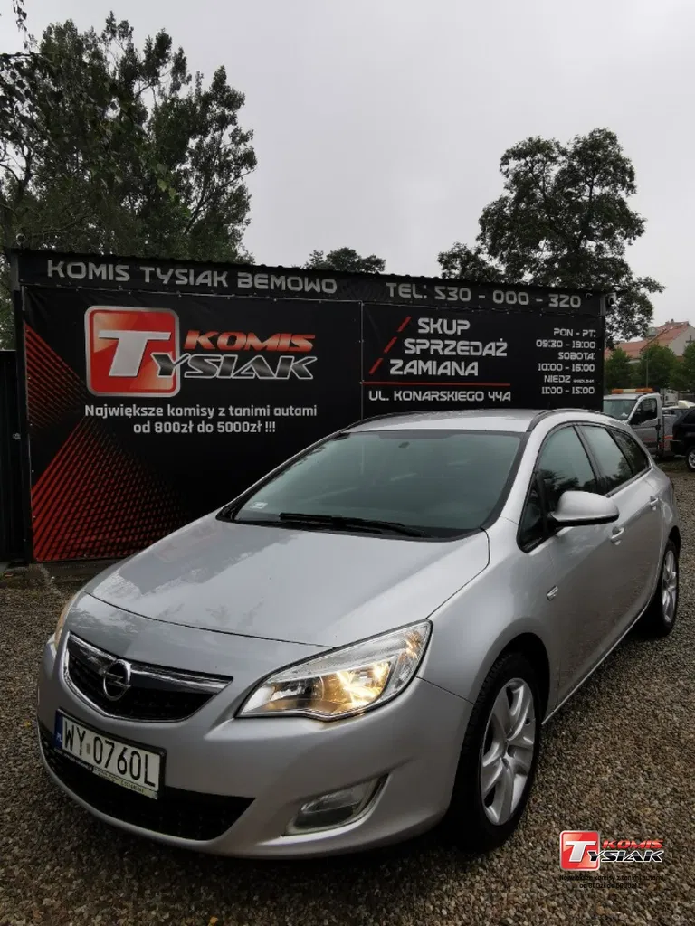 Zdjęcie: 2011 Opel Astra