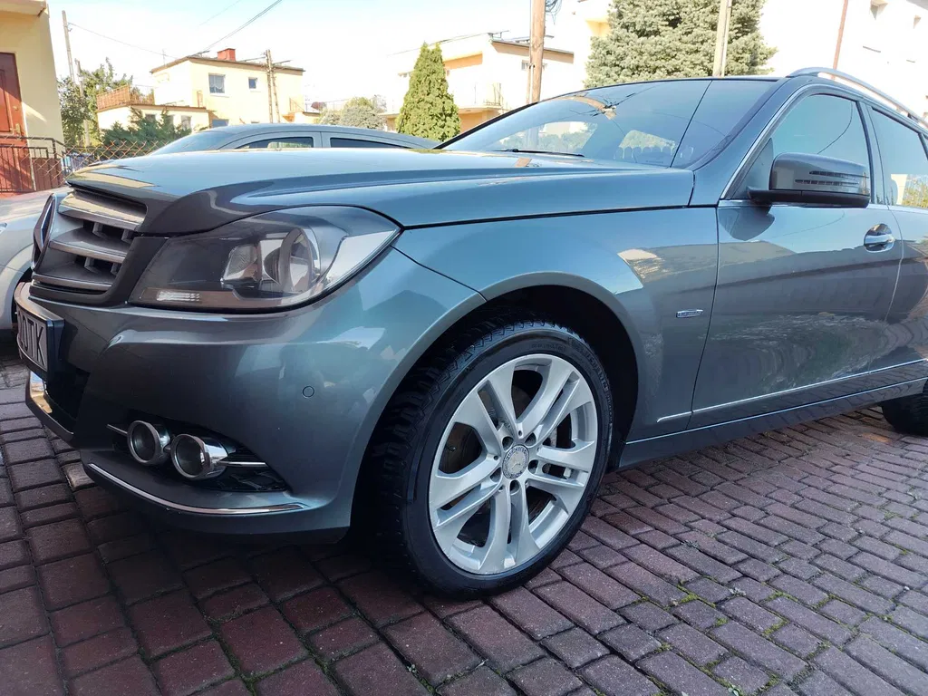 Zdjęcie: 2011 Mercedes-Benz C Klasa