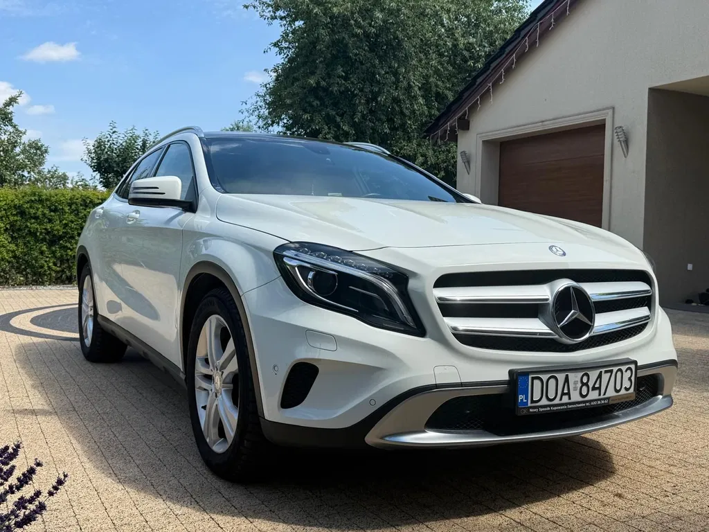 Zdjęcie: 2015 Mercedes-Benz GLA