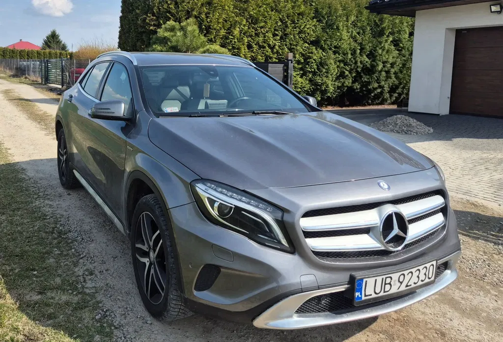 Zdjęcie: 2016 Mercedes-Benz GLA