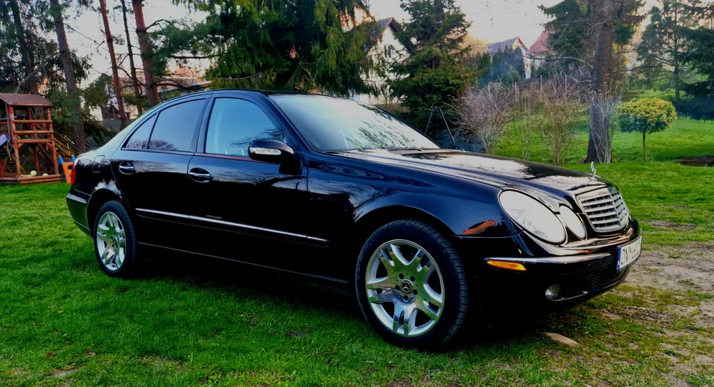 Zdjęcie: 2005 Mercedes-Benz E Klasa