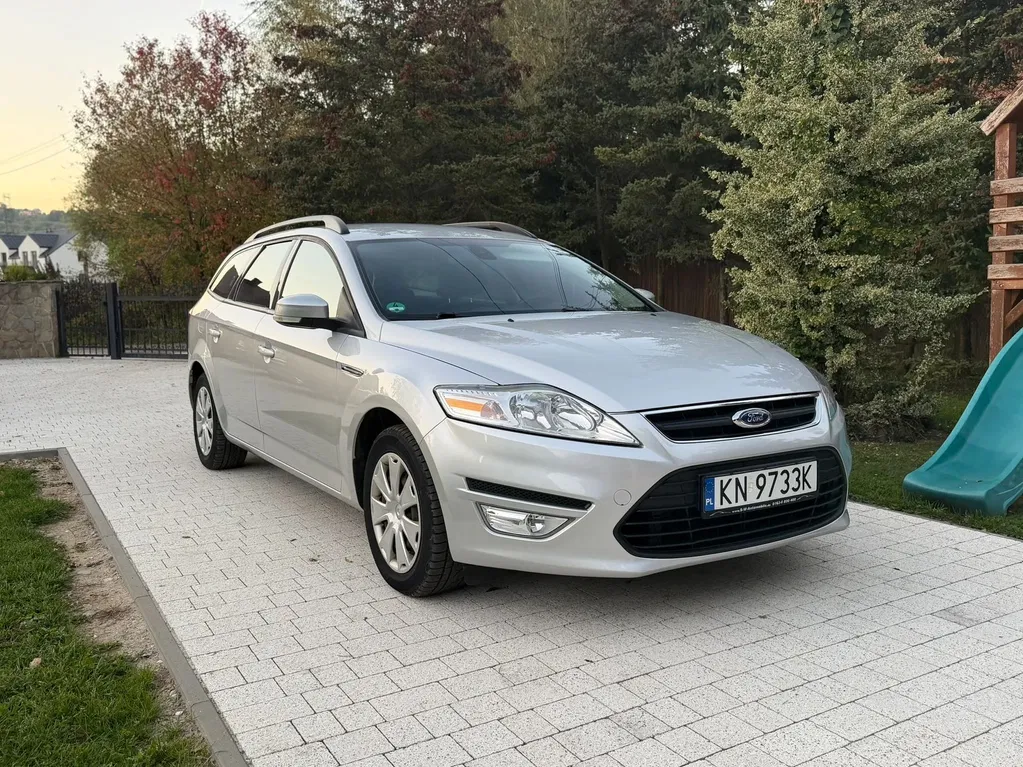 Zdjęcie: 2011 Ford Mondeo