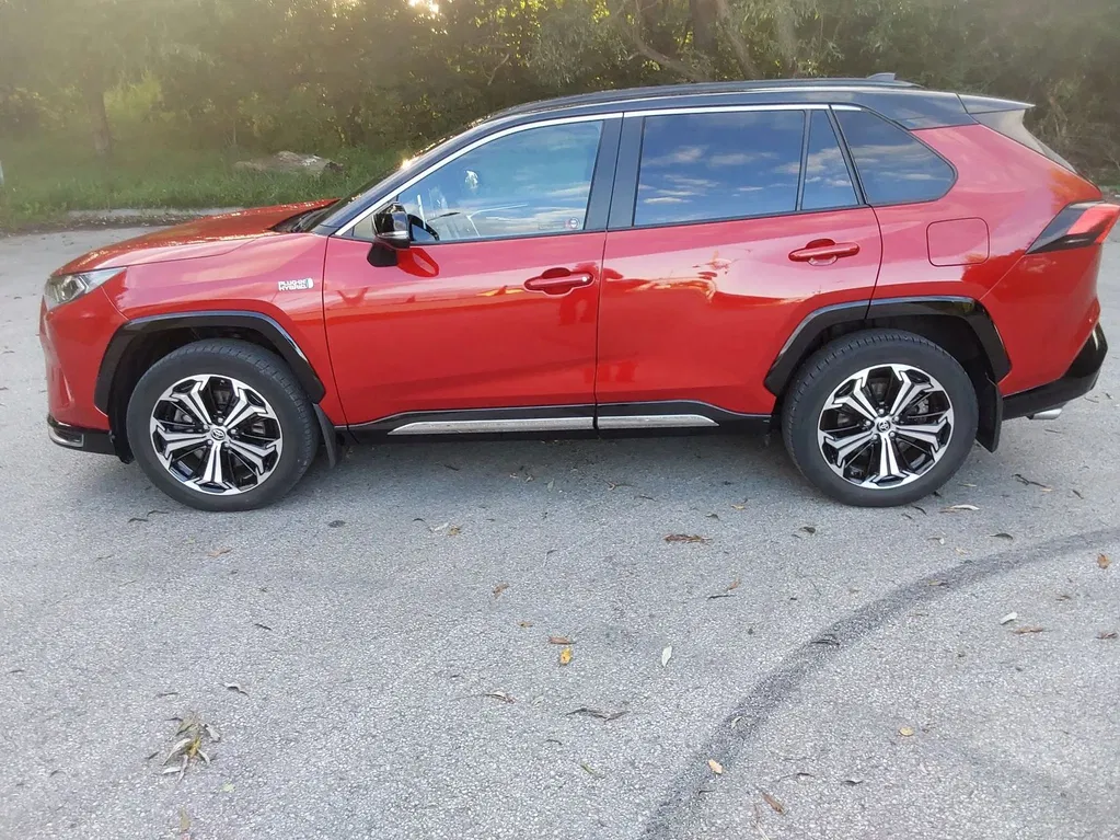 Zdjęcie: 2021 Toyota RAV-4