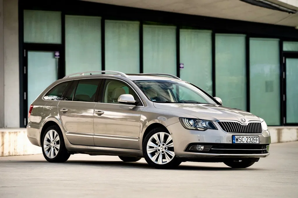 Zdjęcie: 2015 Skoda Superb