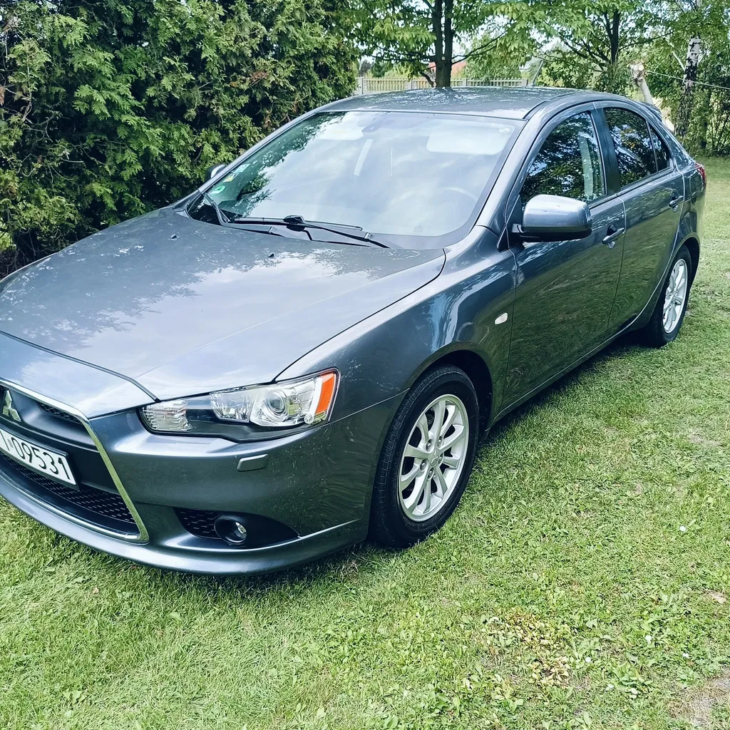 Zdjęcie: 2010 Mitsubishi Lancer
