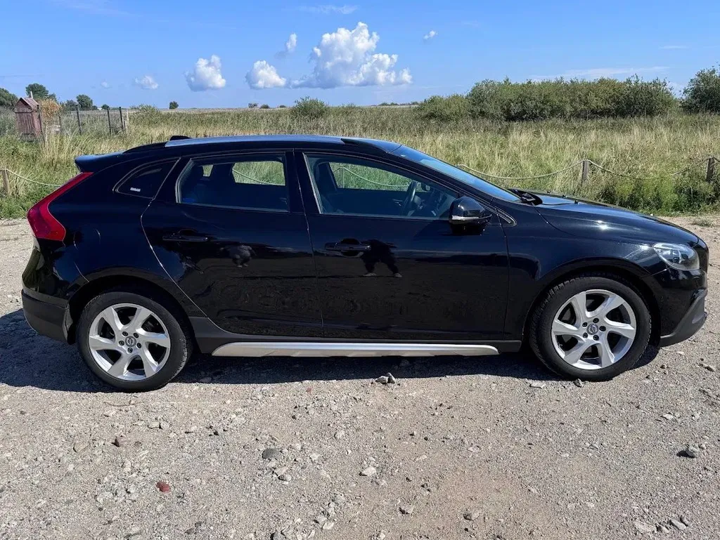 Zdjęcie: 2015 Volvo V40 Cross Country