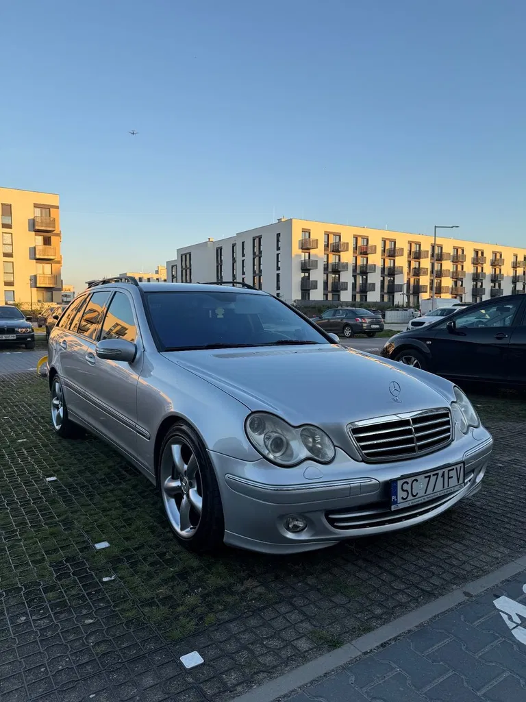 Zdjęcie: 2005 Mercedes-Benz C Klasa