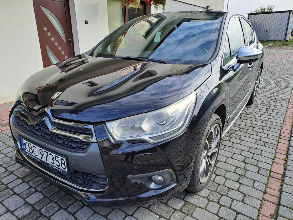 Zdjęcie: 2011 Citroen DS4