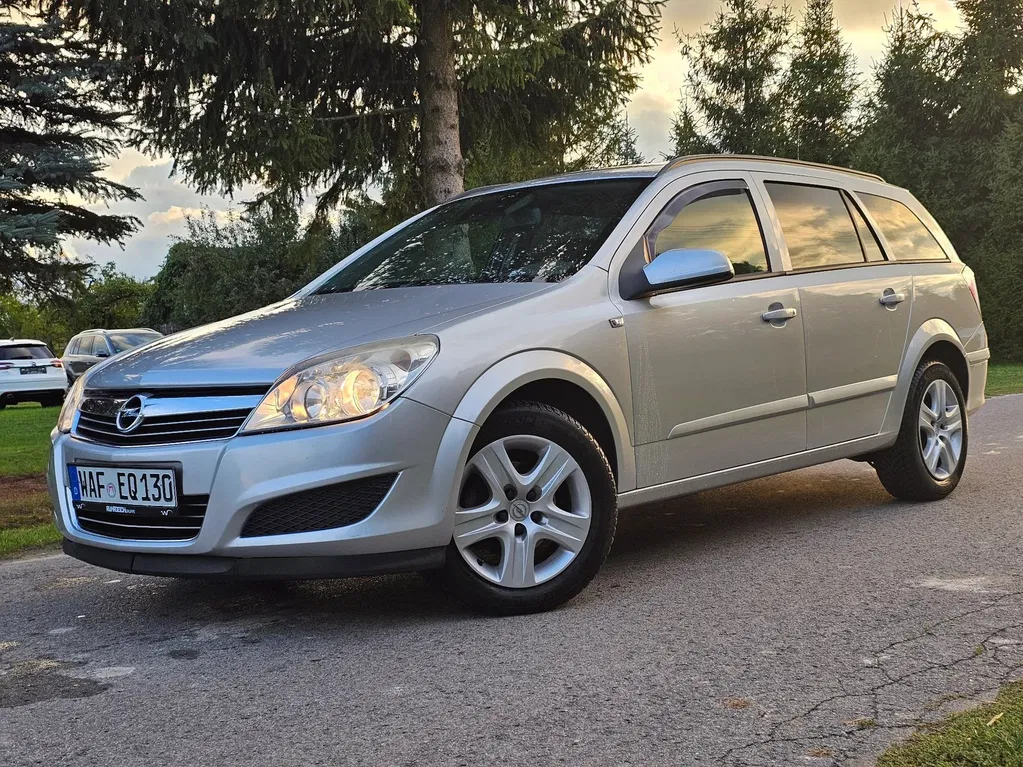 Zdjęcie: 2009 Opel Astra