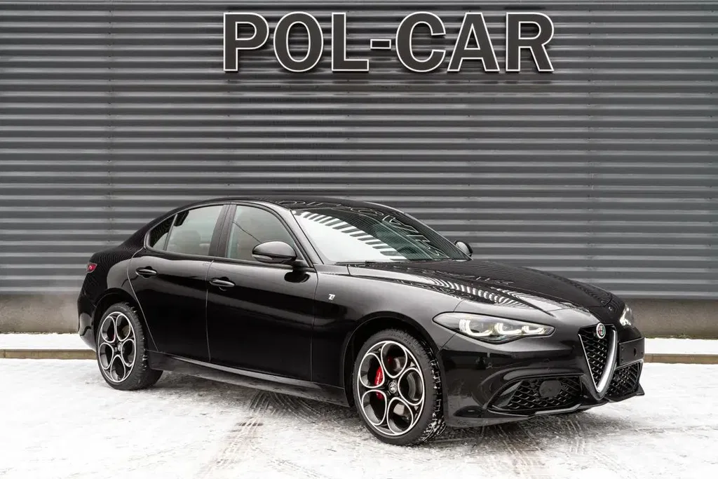 Zdjęcie: 2023 Alfa Romeo Giulia
