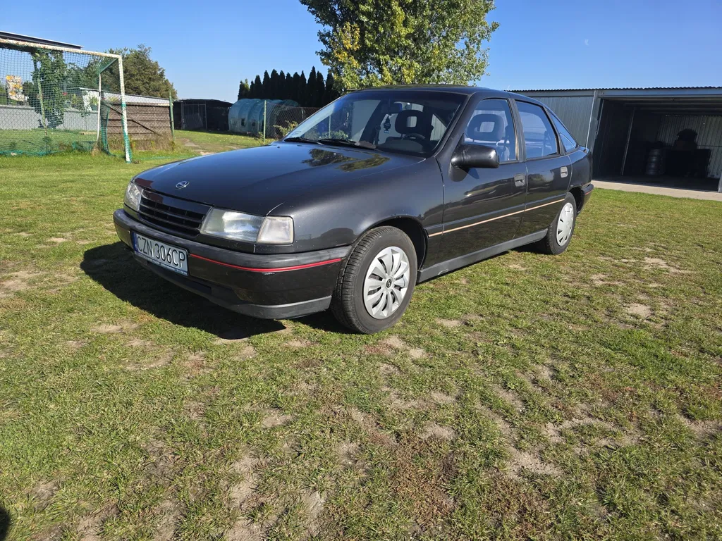 Zdjęcie: 1989 Opel Vectra