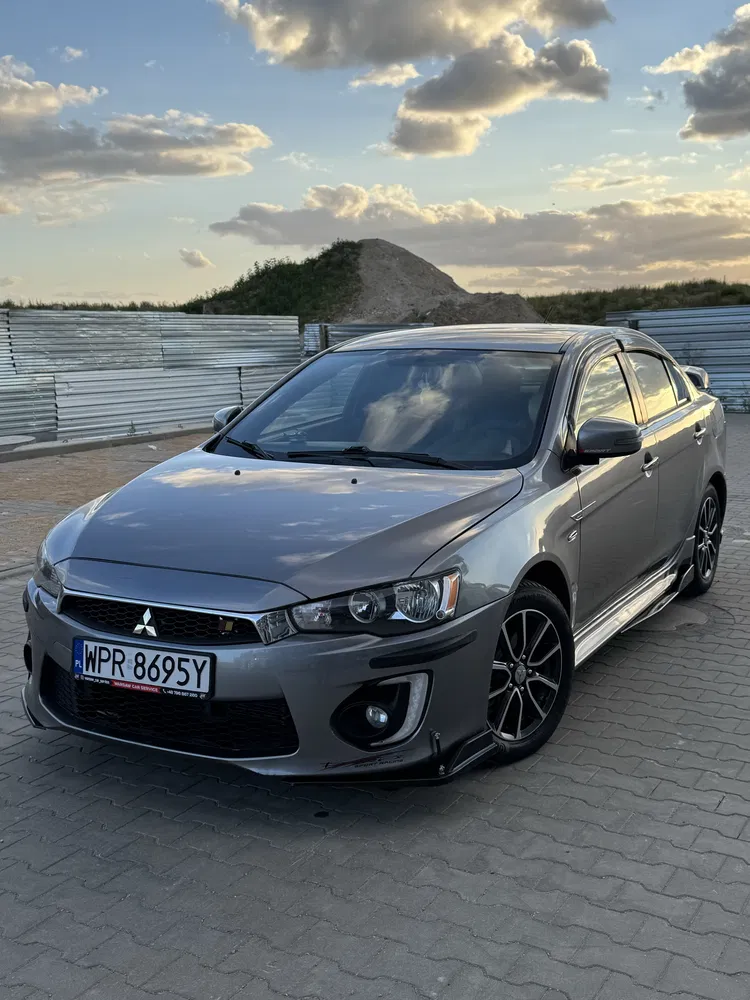 Zdjęcie: 2017 Mitsubishi Lancer