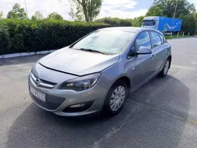 Zdjęcie: 2014 Opel Astra
