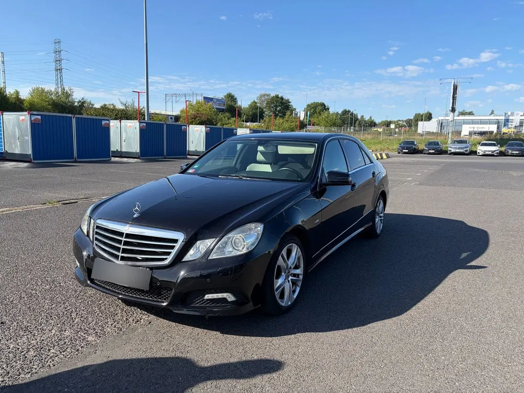 Zdjęcie: 2010 Mercedes-Benz E Klasa