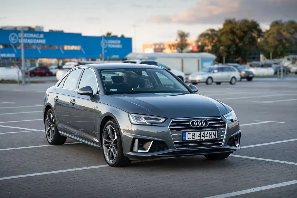 Zdjęcie: 2019 Audi A4Limousine