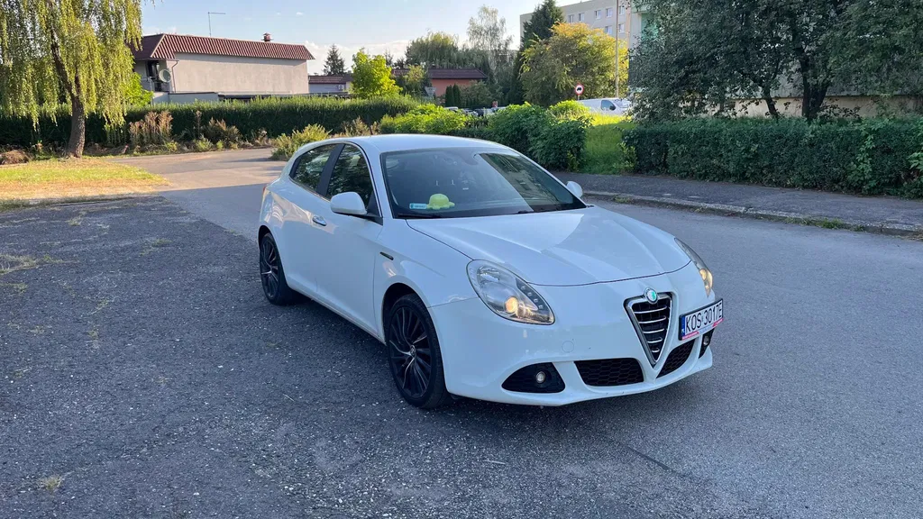 Zdjęcie: 2010 Alfa Romeo Giulietta