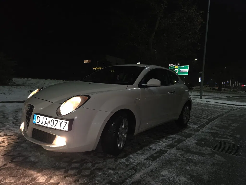 Zdjęcie: 2011 Alfa Romeo Mito