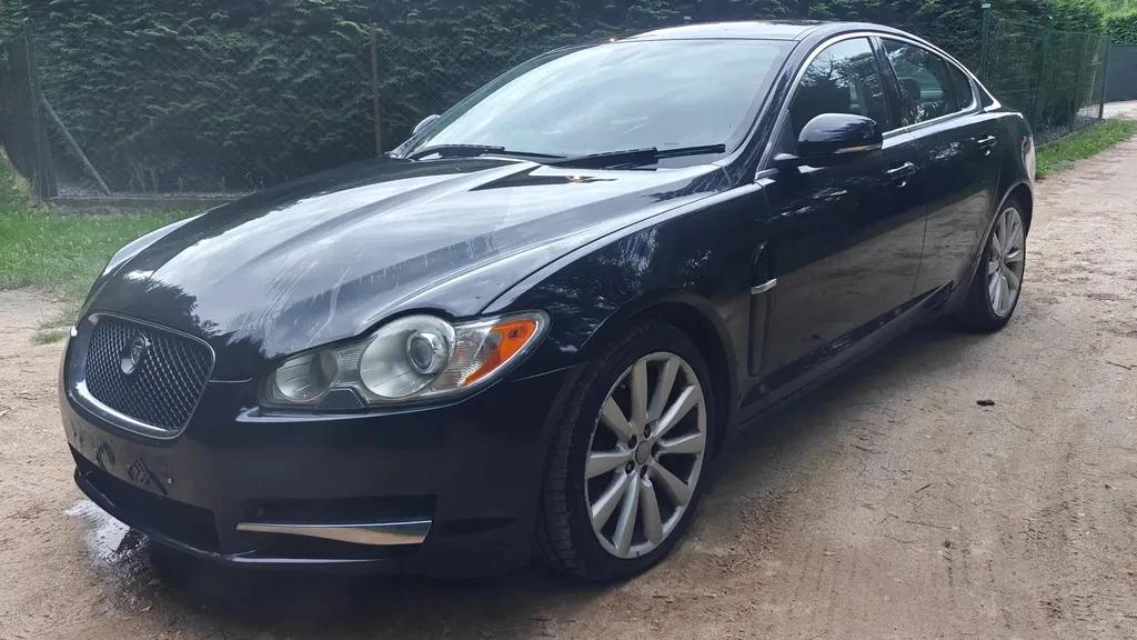 Zdjęcie: 2010 Jaguar XF