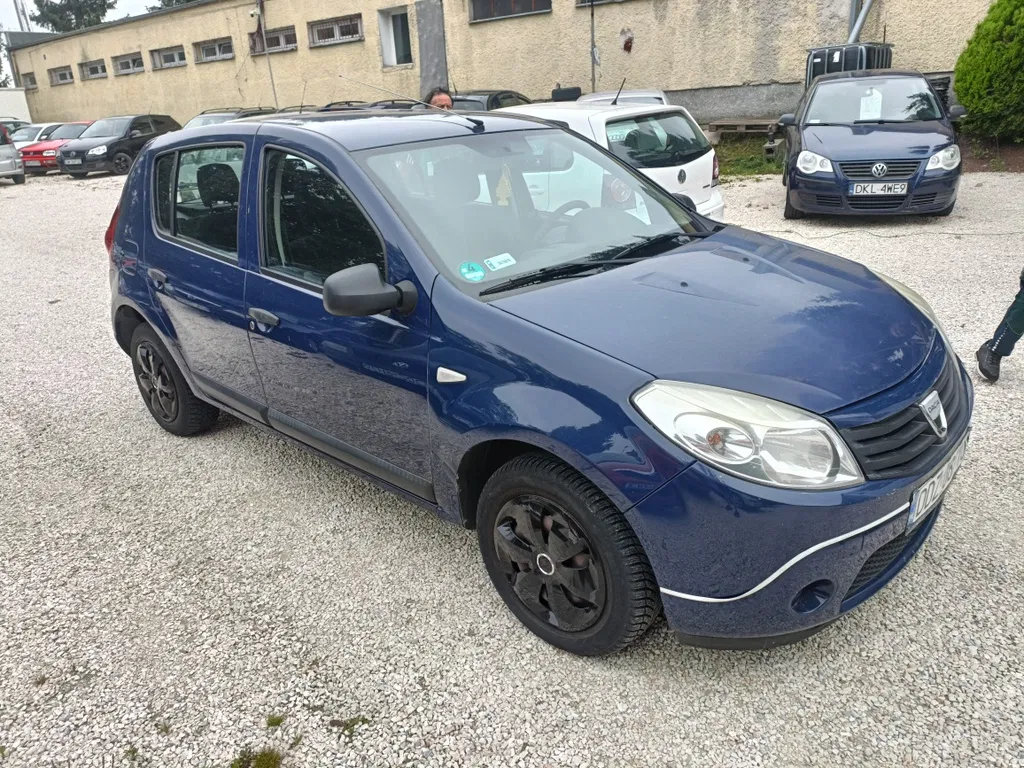 Zdjęcie: 2008 Dacia Sandero