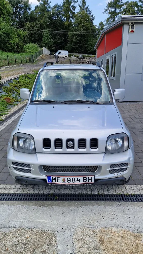 Zdjęcie: 2010 Suzuki Jimny