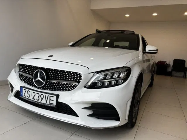 Zdjęcie: 2020 Mercedes-Benz C Klasa