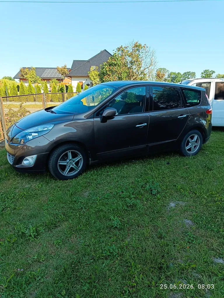 Zdjęcie: 2011 Renault Scenic