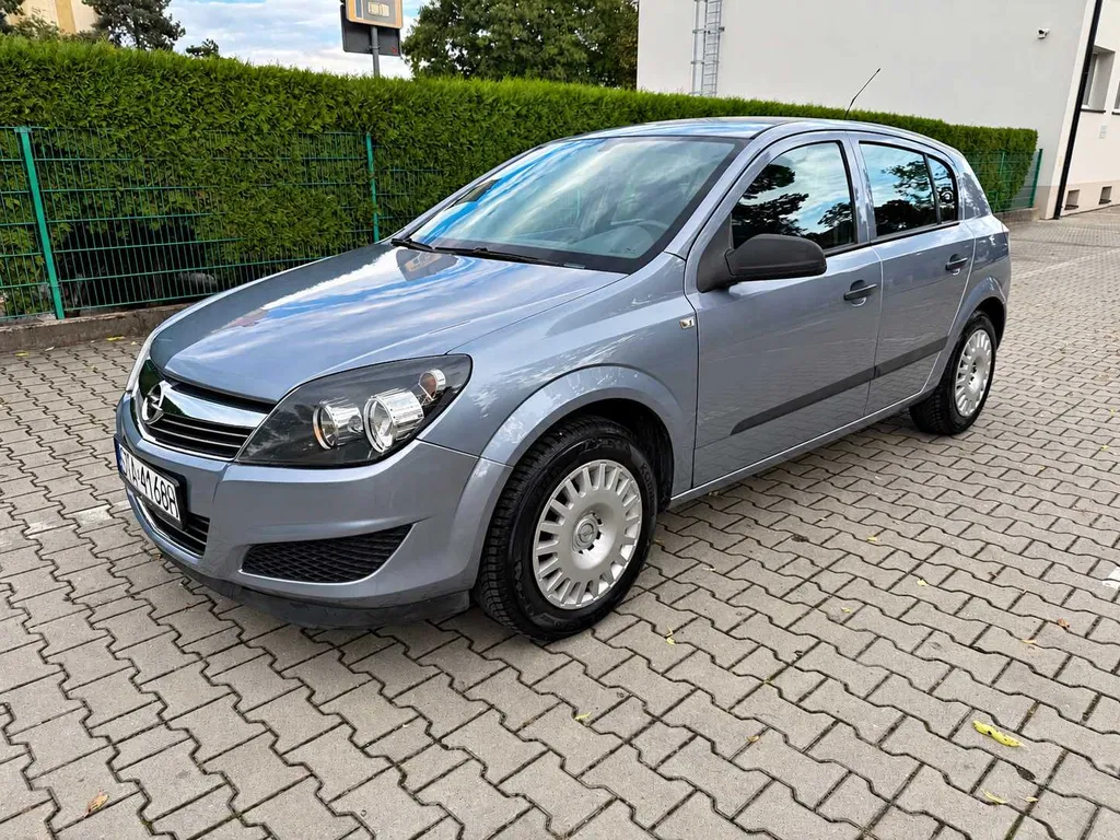 Zdjęcie: 2009 Opel Astra