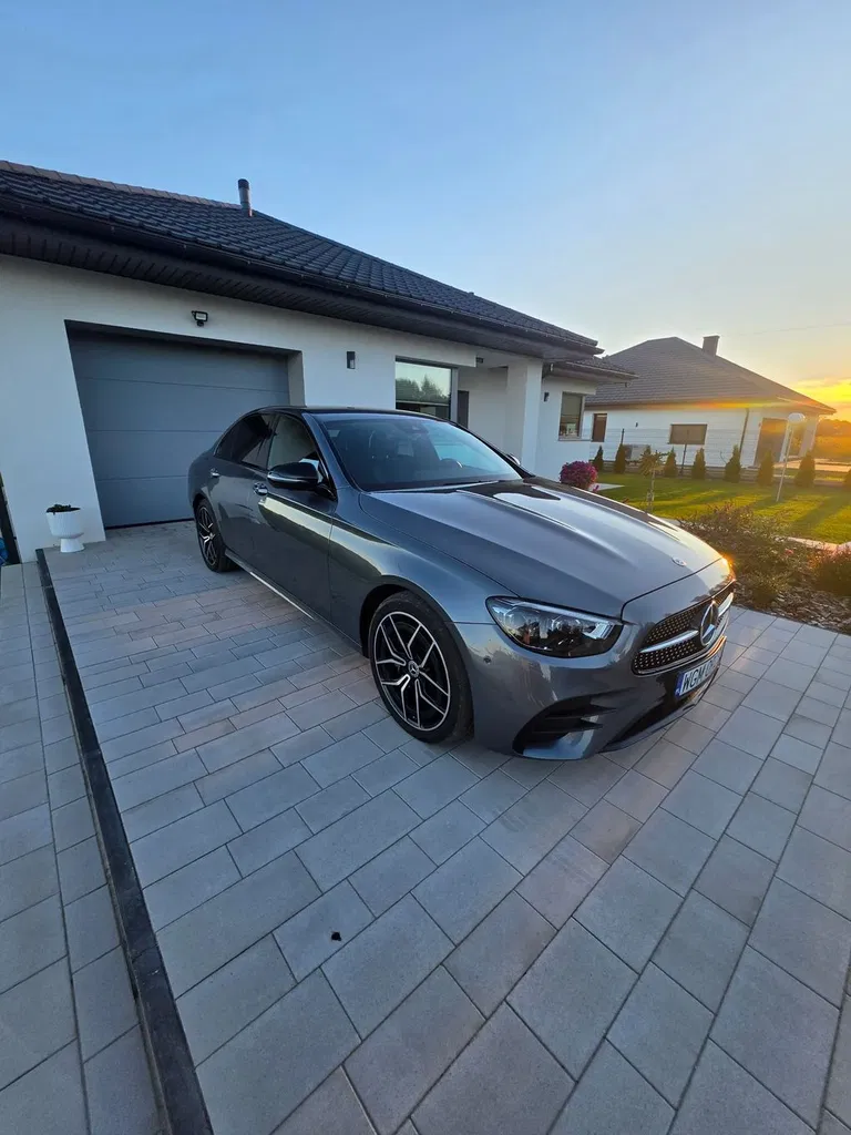 Zdjęcie: 2021 Mercedes-Benz E Klasa