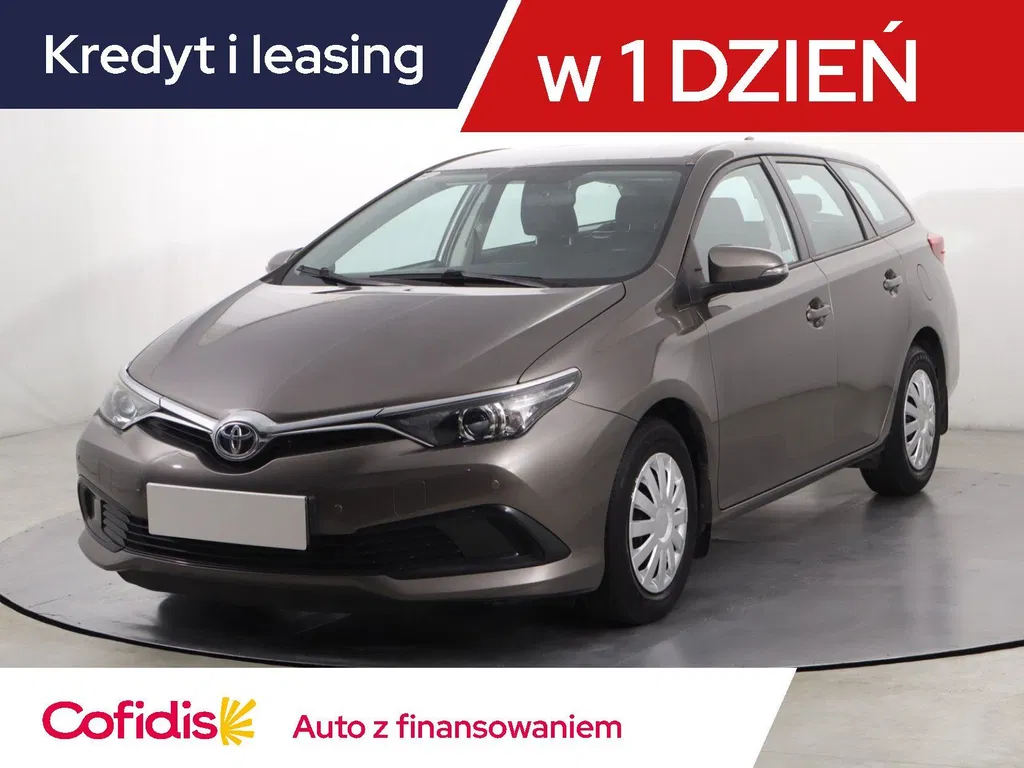 Zdjęcie: 2016 Toyota Auris