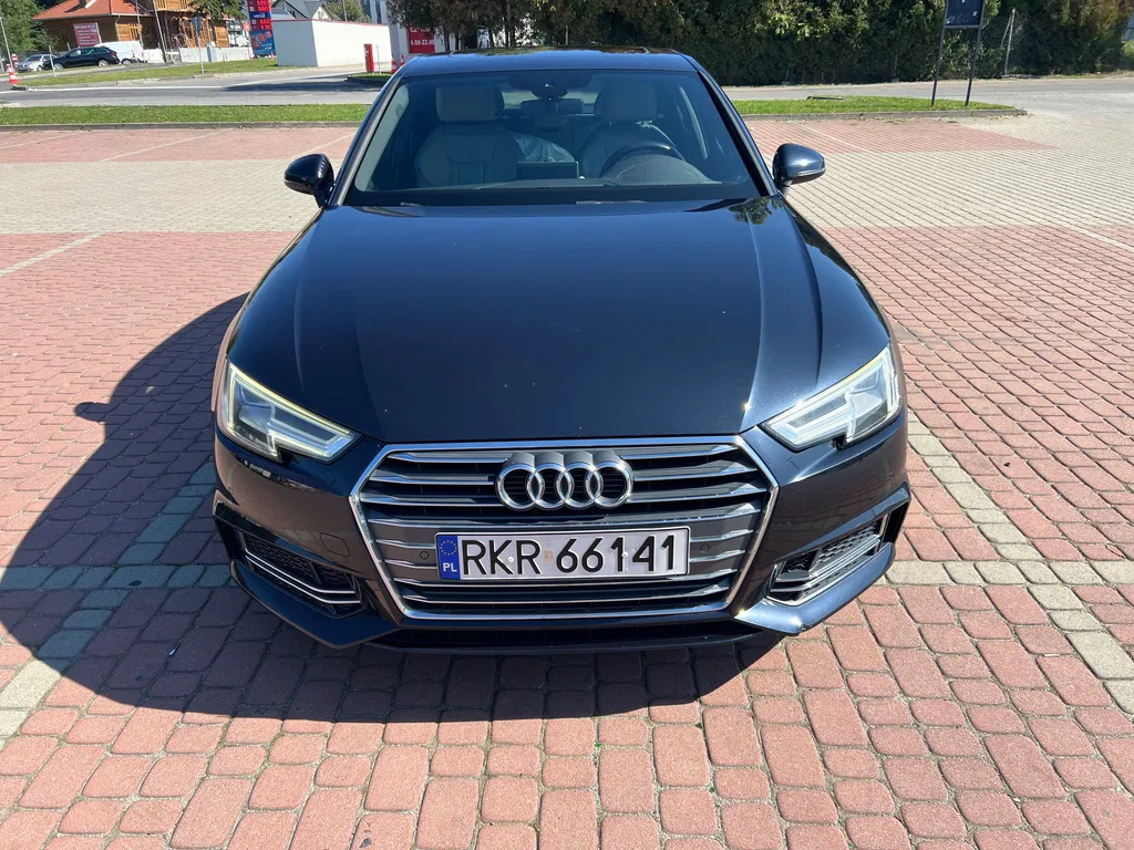 Zdjęcie: 2016 Audi A4Limousine