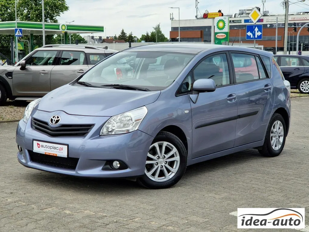 Zdjęcie: 2011 Toyota Verso
