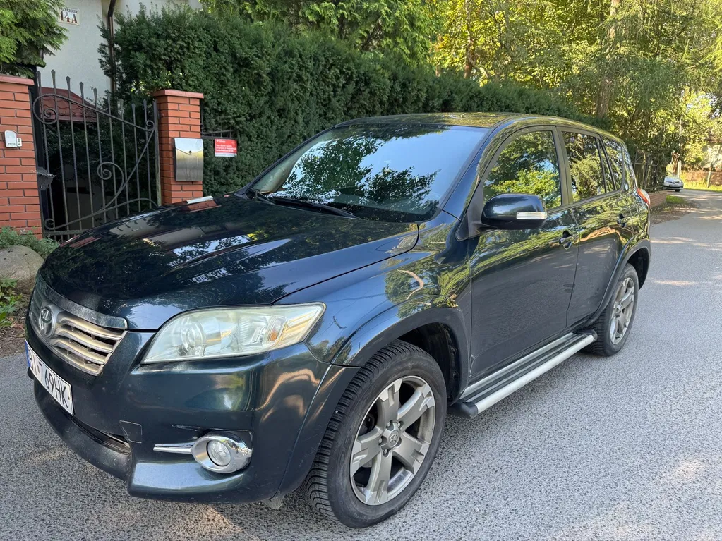 Zdjęcie: 2011 Toyota RAV-4