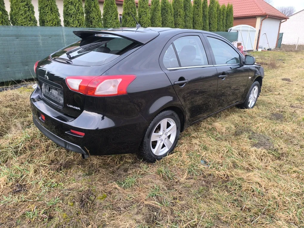 Zdjęcie: 2010 Mitsubishi Lancer