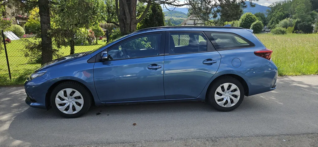 Zdjęcie: 2016 Toyota Auris