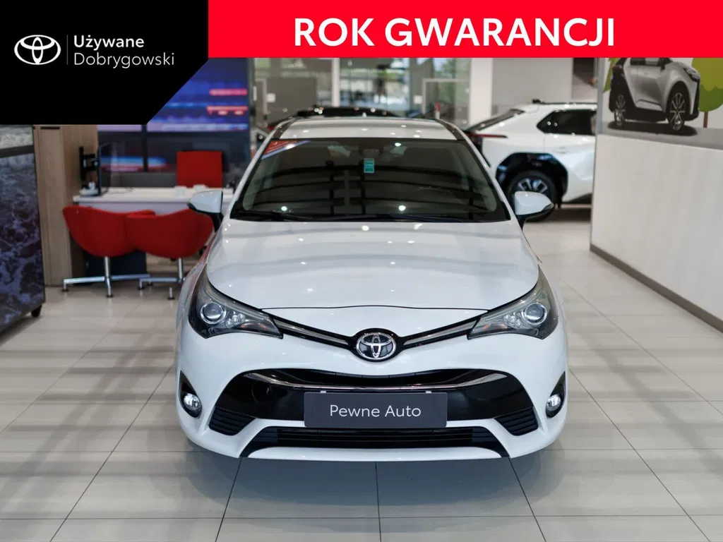 Zdjęcie: 2016 Toyota Avensis
