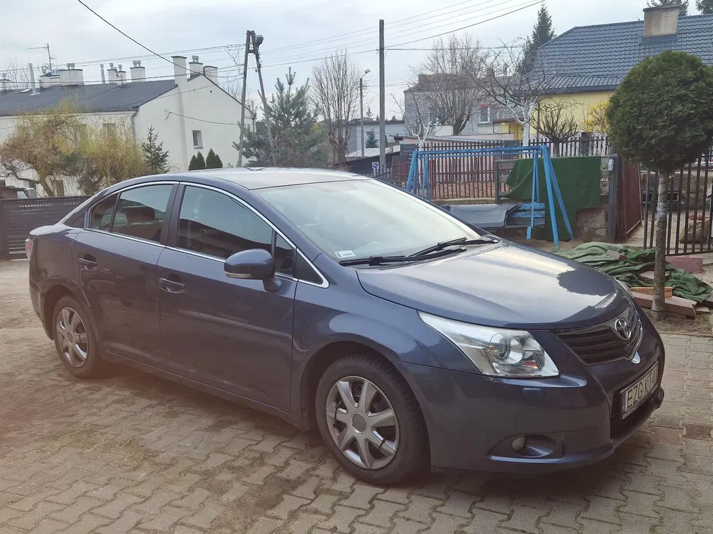Zdjęcie: 2009 Toyota Avensis