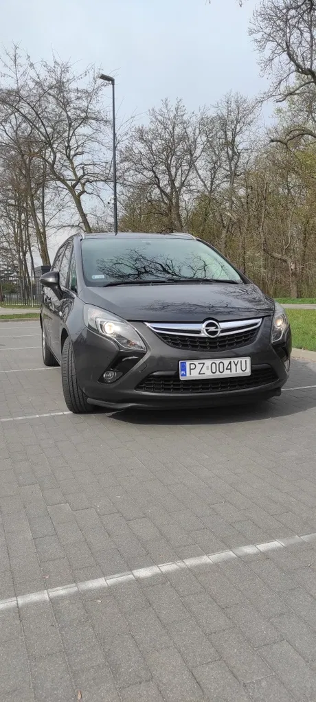 Zdjęcie: 2012 Opel Zafira