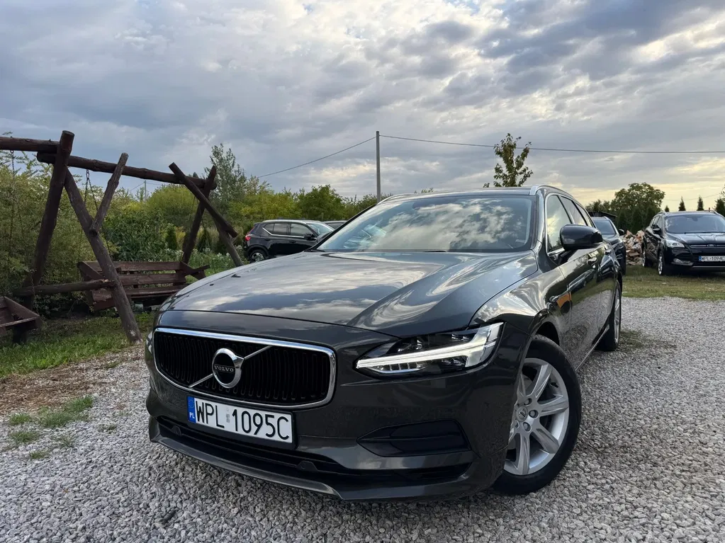 Zdjęcie: 2017 Volvo V90