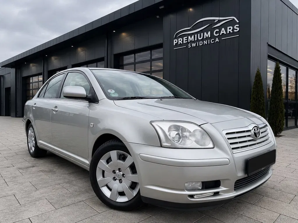 Zdjęcie: 2004 Toyota Avensis