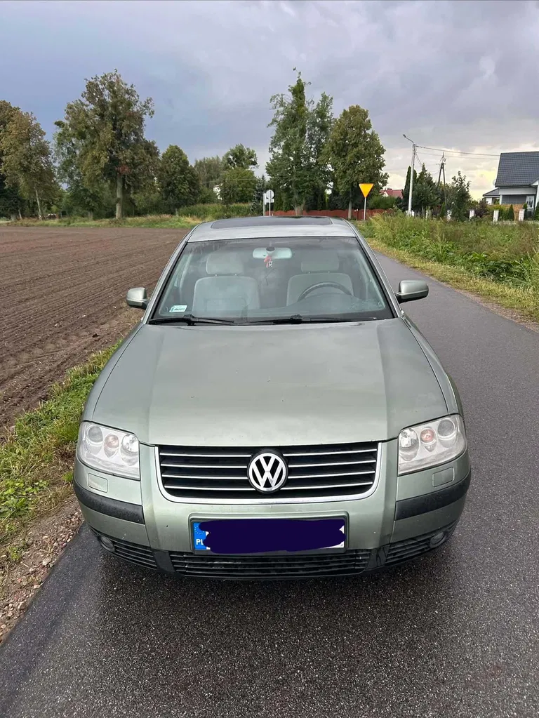 Zdjęcie: 2004 Volkswagen Passat