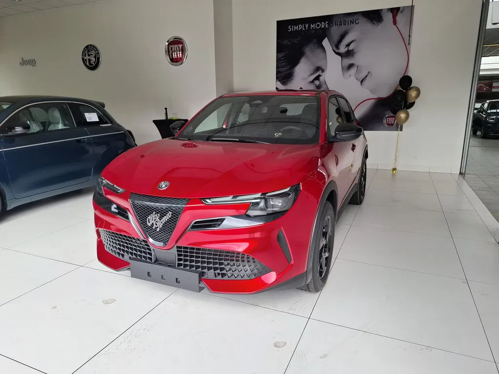 Zdjęcie: 2025 Alfa Romeo Junior
