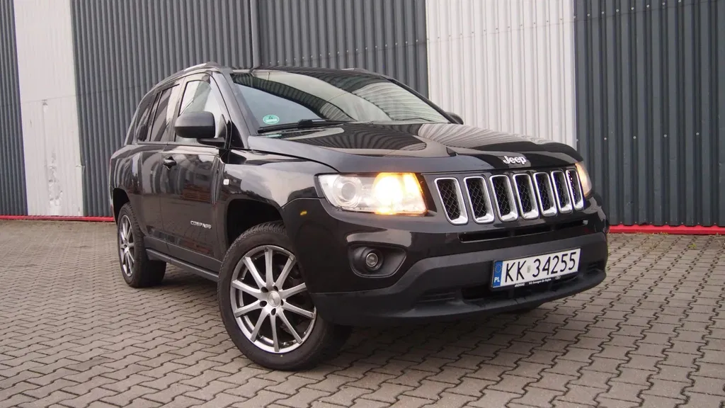 Zdjęcie: 2012 Jeep Compass