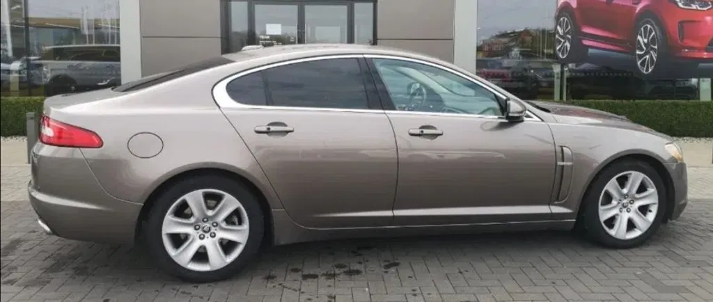Zdjęcie: 2011 Jaguar XF