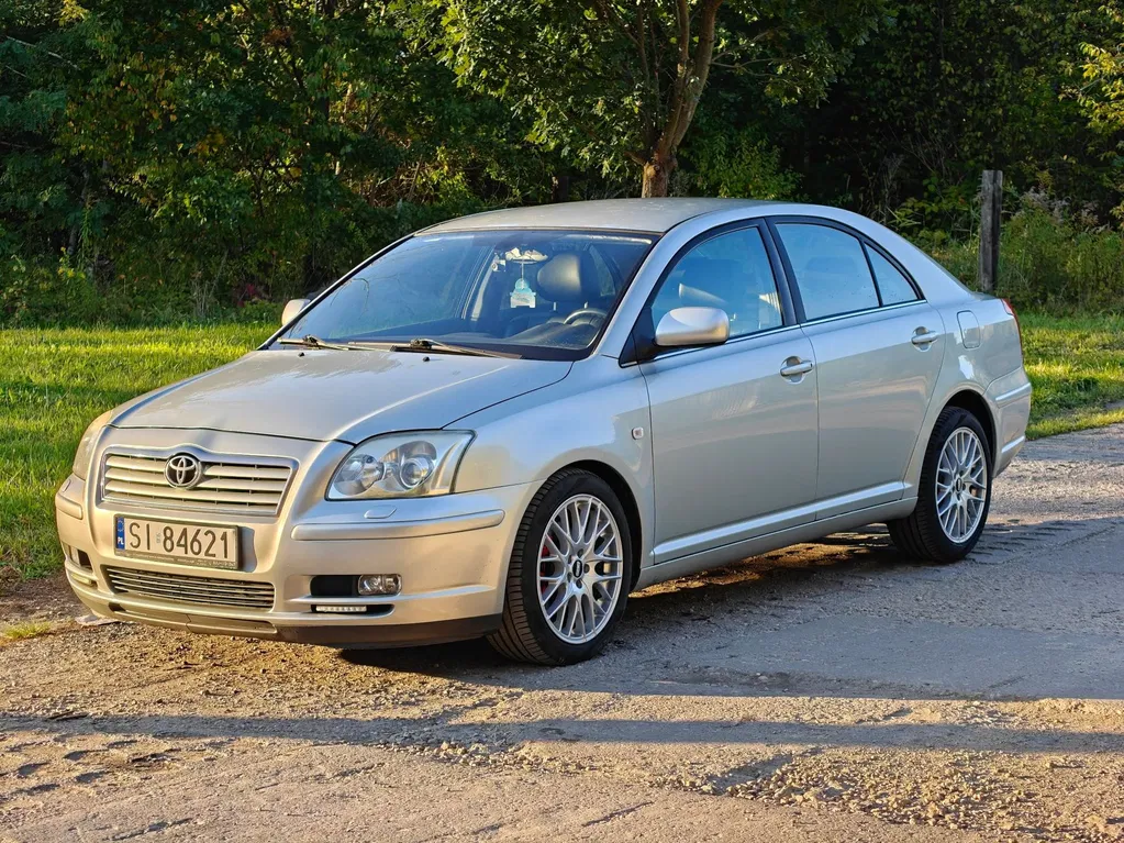 Zdjęcie: 2004 Toyota Avensis