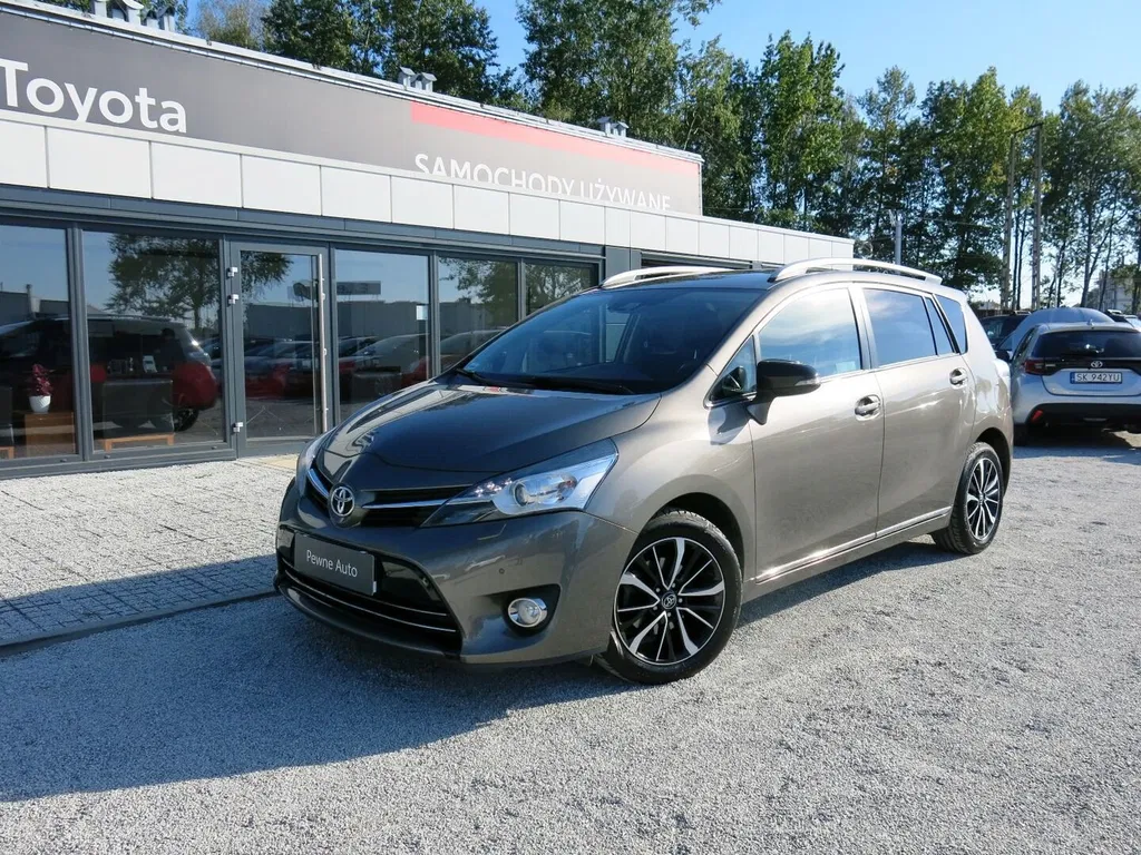 Zdjęcie: 2017 Toyota Verso