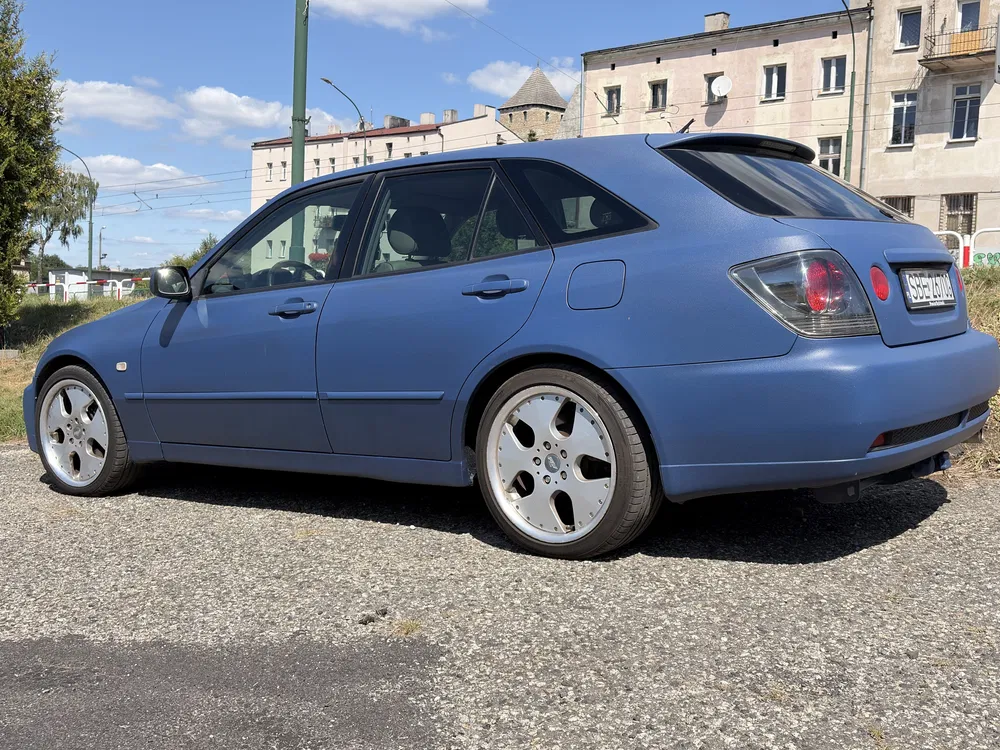 Zdjęcie: 2002 Lexus IS
