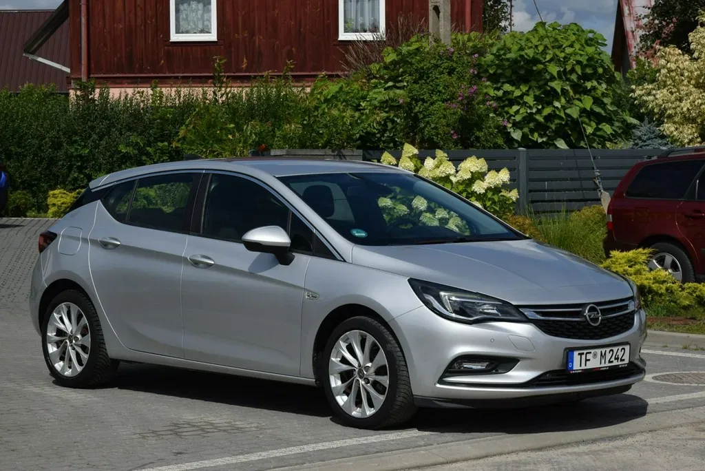Zdjęcie: 2015 Opel Astra