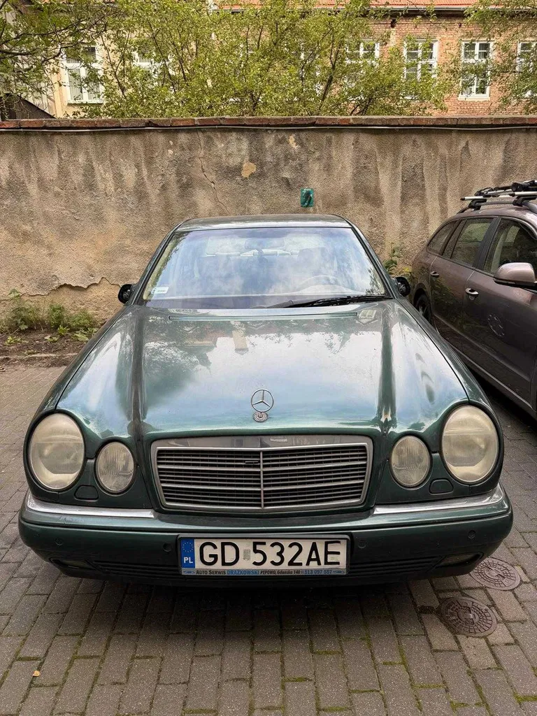Zdjęcie: 1999 Mercedes-Benz E Klasa